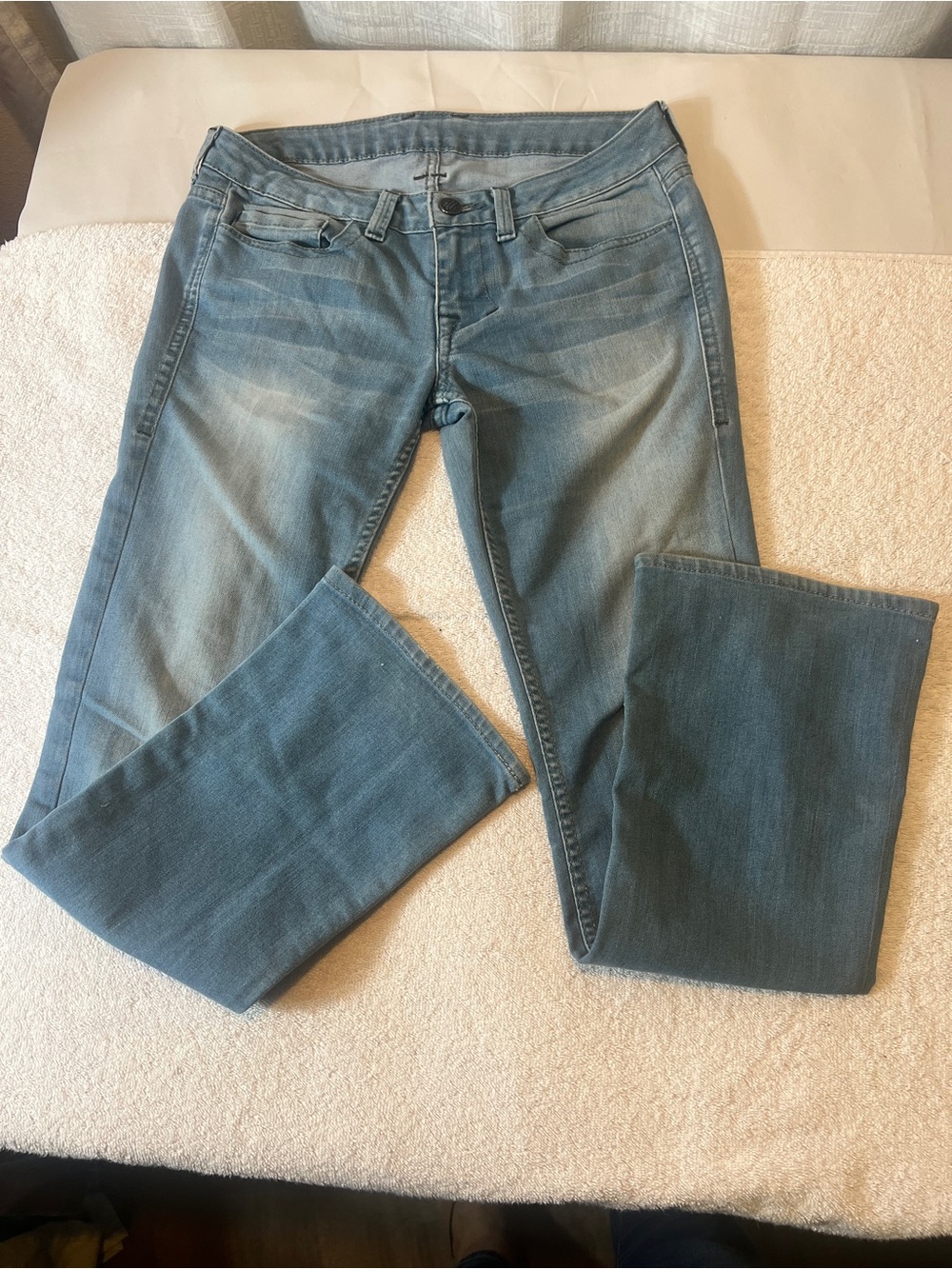 William Rast Women's Light Blue Bootcut Jeans size 27